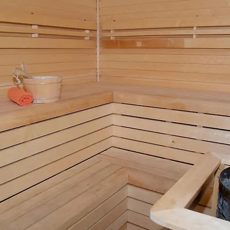 Szazszorszep Es Liliom *