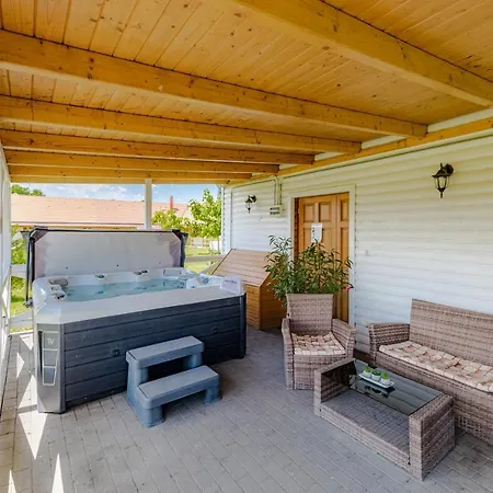 Szazszorszep Es Liliom *