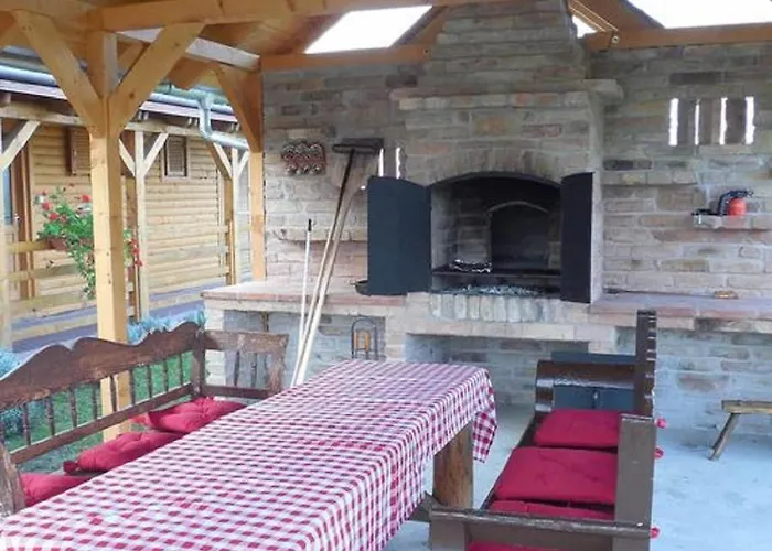 شقة Szazszorszep Es Liliom *