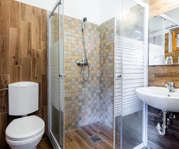 شقة Szazszorszep Es Liliom *